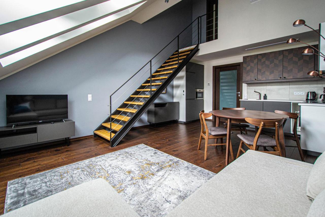 Quite Loft With Balcony And 3 Air Conditioners Prag Exterior foto