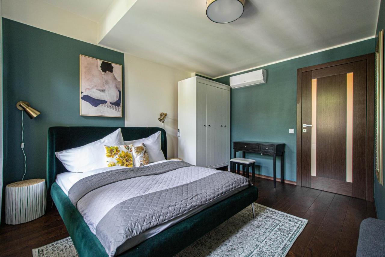 Quite Loft With Balcony And 3 Air Conditioners Prag Exterior foto