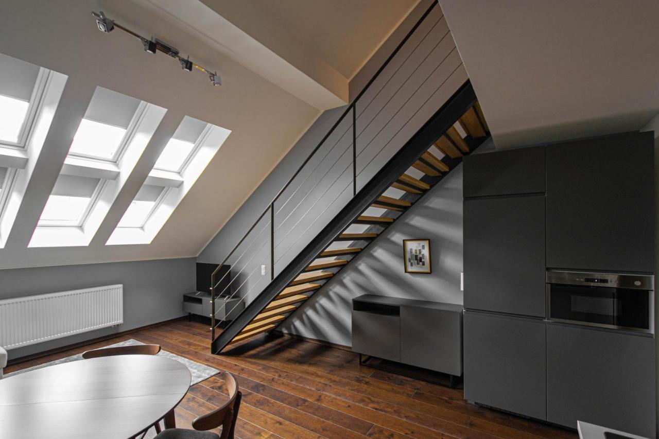 Quite Loft With Balcony And 3 Air Conditioners Prag Exterior foto