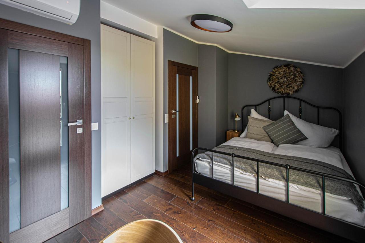 Quite Loft With Balcony And 3 Air Conditioners Prag Exterior foto